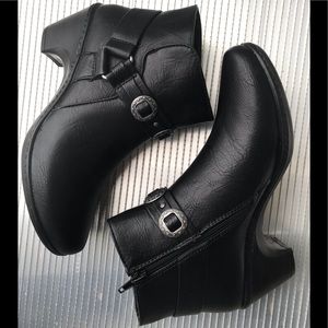 EASY STREET BAILEY WOMEN’S BOOTIES BLACK